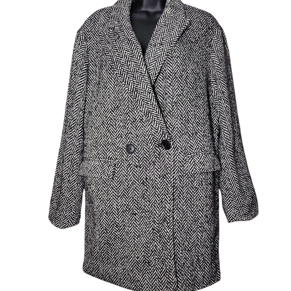 Women's Gray Herringbone Coat - Picture 2 of 5